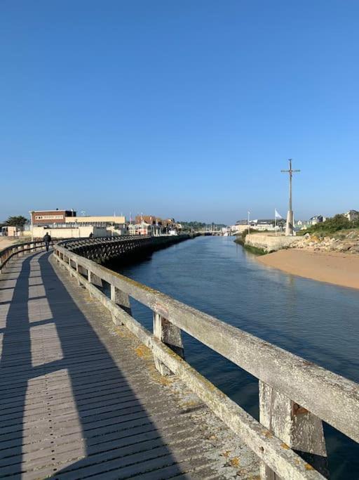Studio - Balcon - Bord De Mer Courseulles-sur-Mer Buitenkant foto